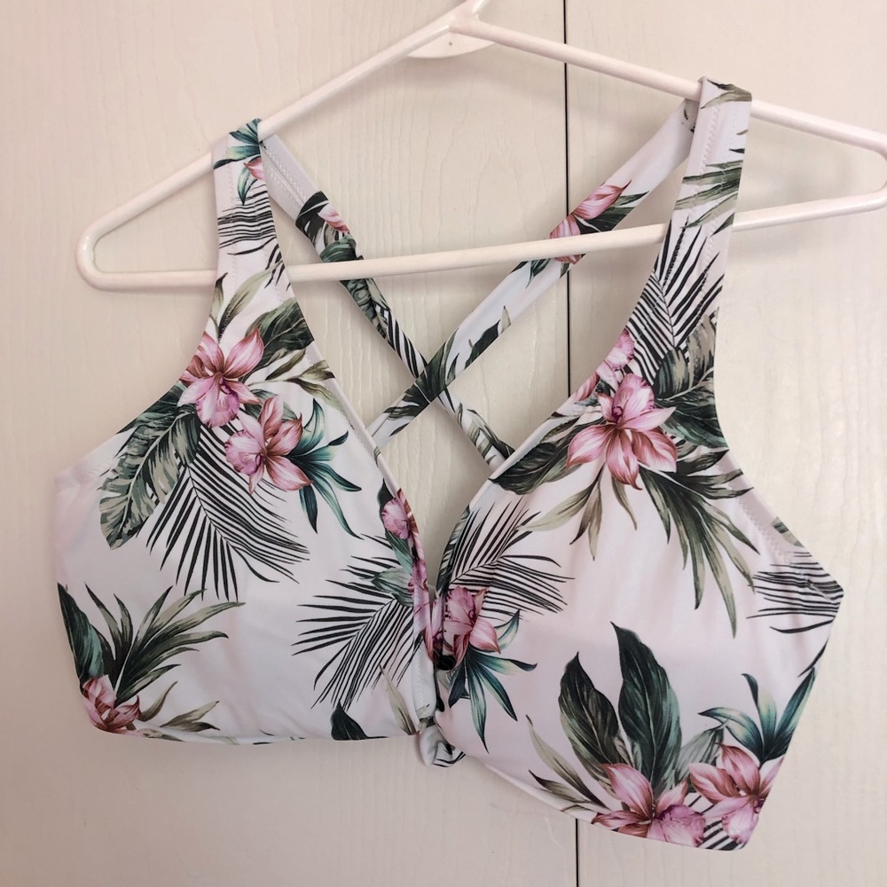 Shade & Shore white tropical print bikini top, size 36DD